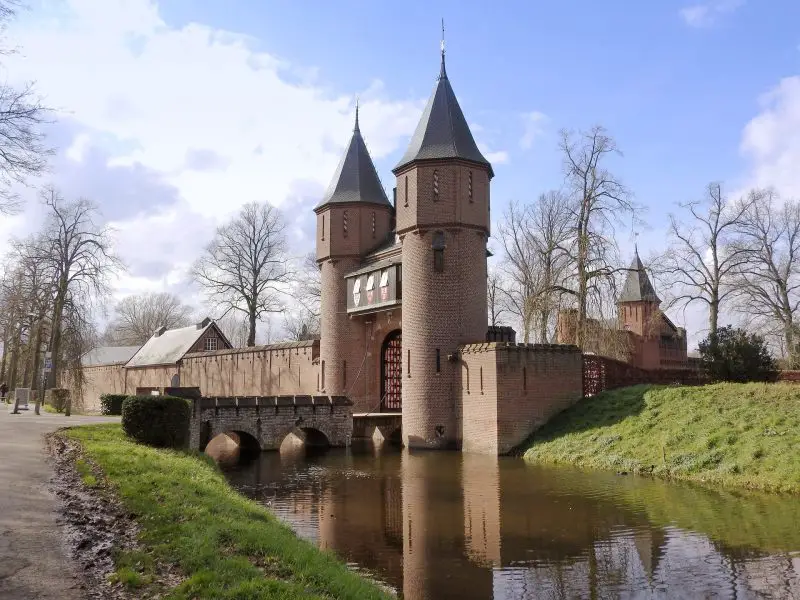 Castle De Haar Utrecht Gate Towers